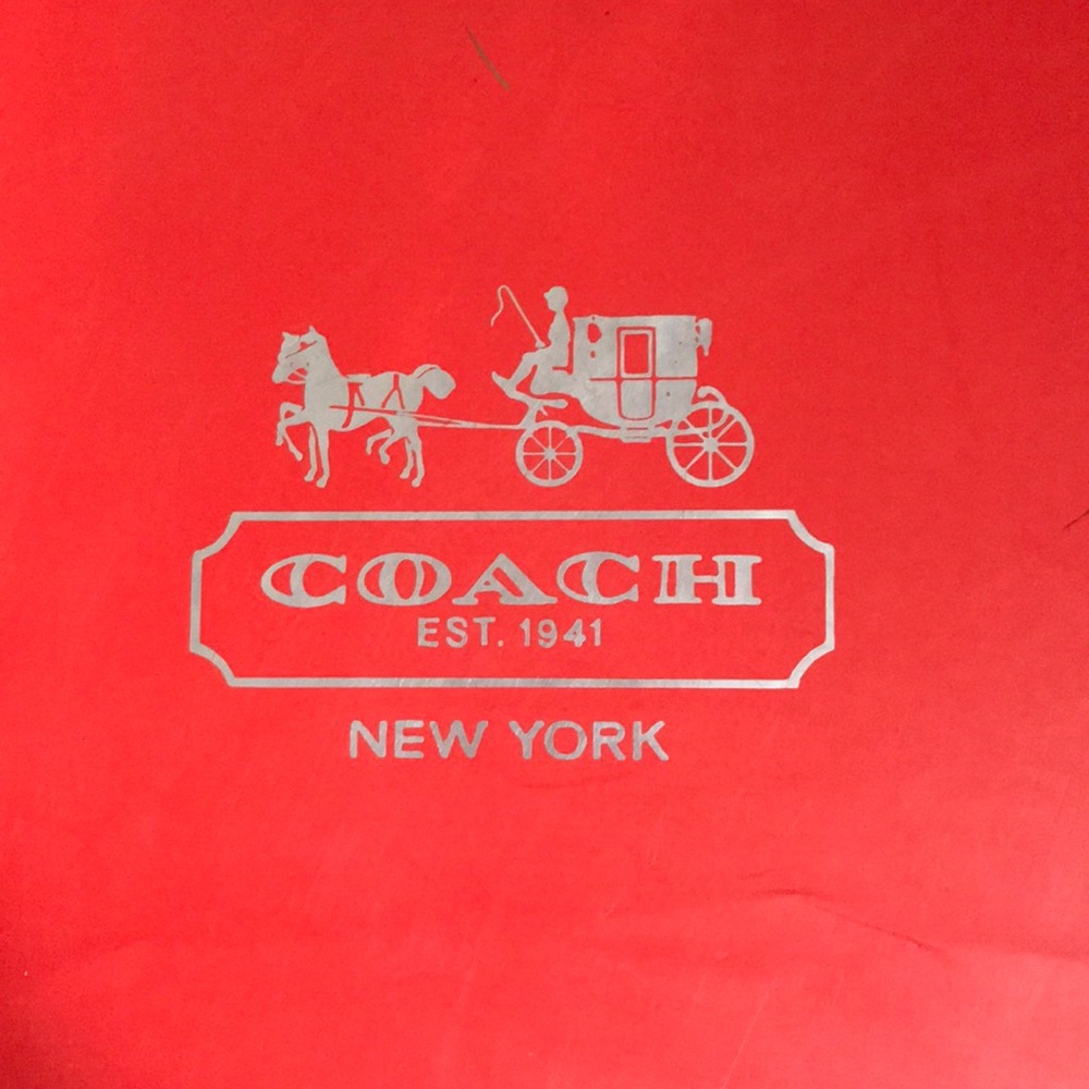 Meet your Posher, Liz